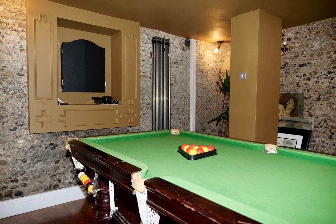 Luxury 9 Bed Manor House Hot Tub Cinema Room Skytv แซฟฟรอนวอลเดน ภายนอก รูปภาพ